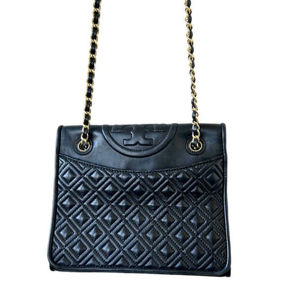 Tory Burch Black Quilted Shoulder Bag with Gold Chain - Picture 4 of 11